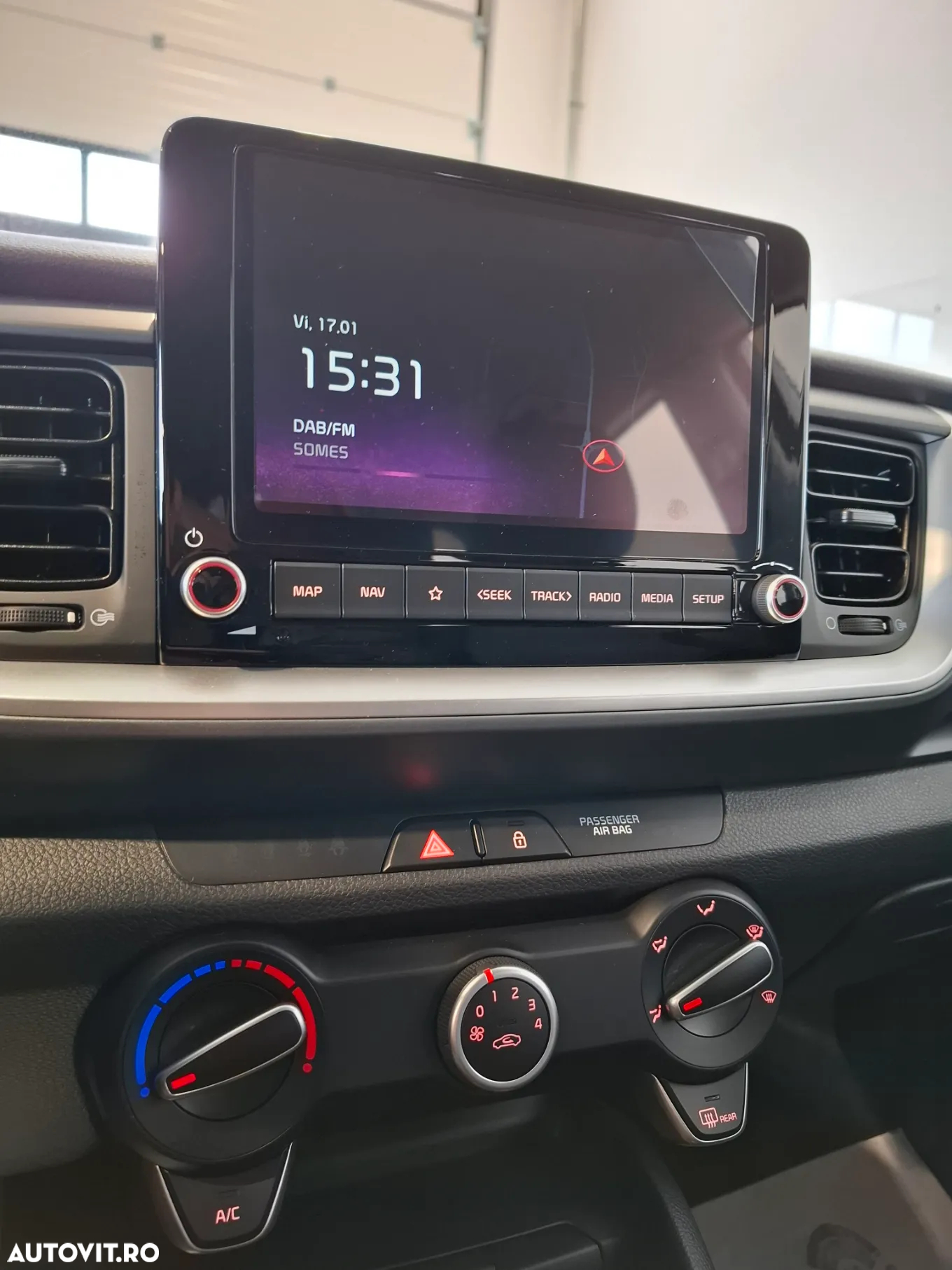Kia Stonic 1.2 MPI 5MT Urban - 17