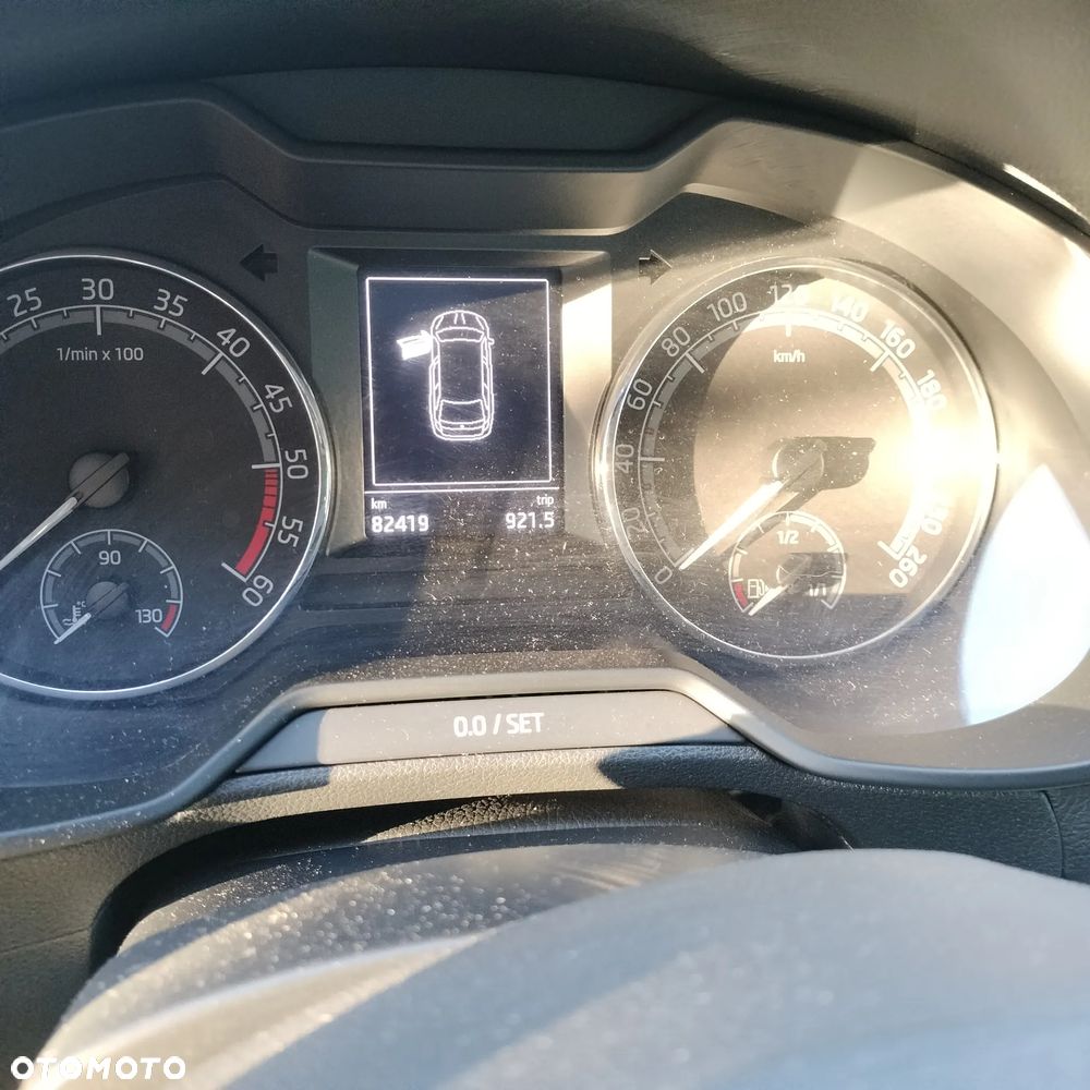 Skoda Octavia 1.6 TDI DSG Ambition - 3