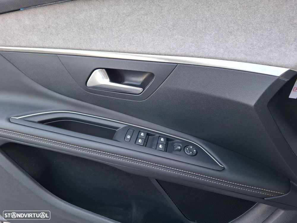 Peugeot 3008 1.6 Hybrid GT e-EAT8 - 25