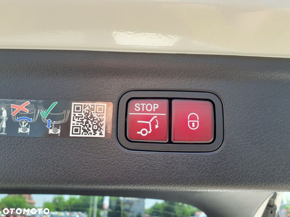 Mercedes-Benz EQE - 29