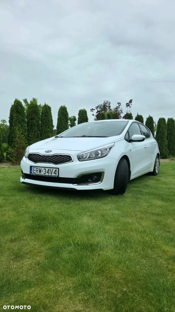 Kia Ceed 1.4 CRDi M - 10