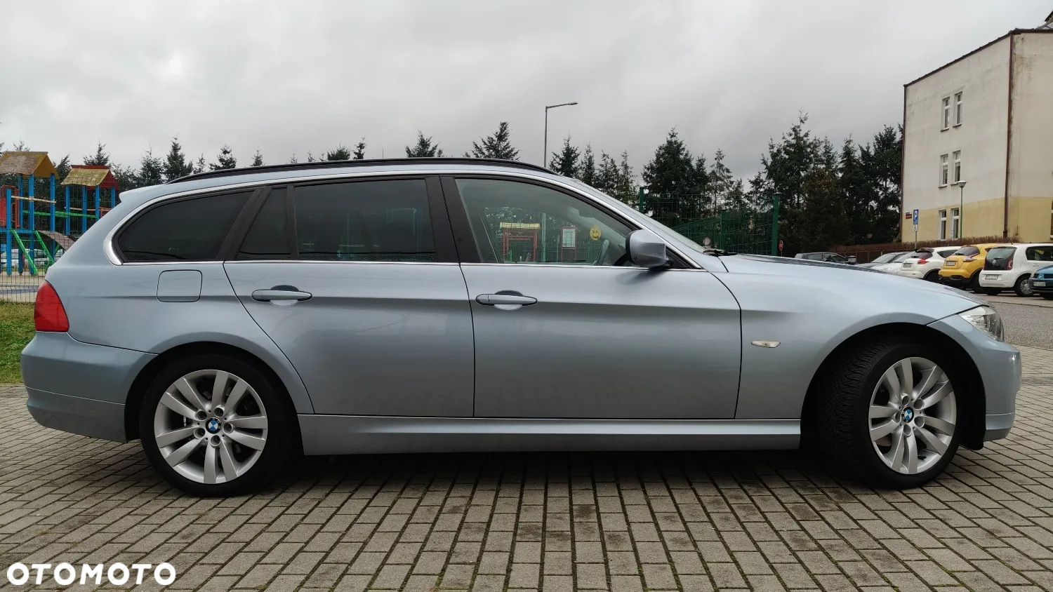 BMW Seria 3 318i Touring Edition Lifestyle - 2