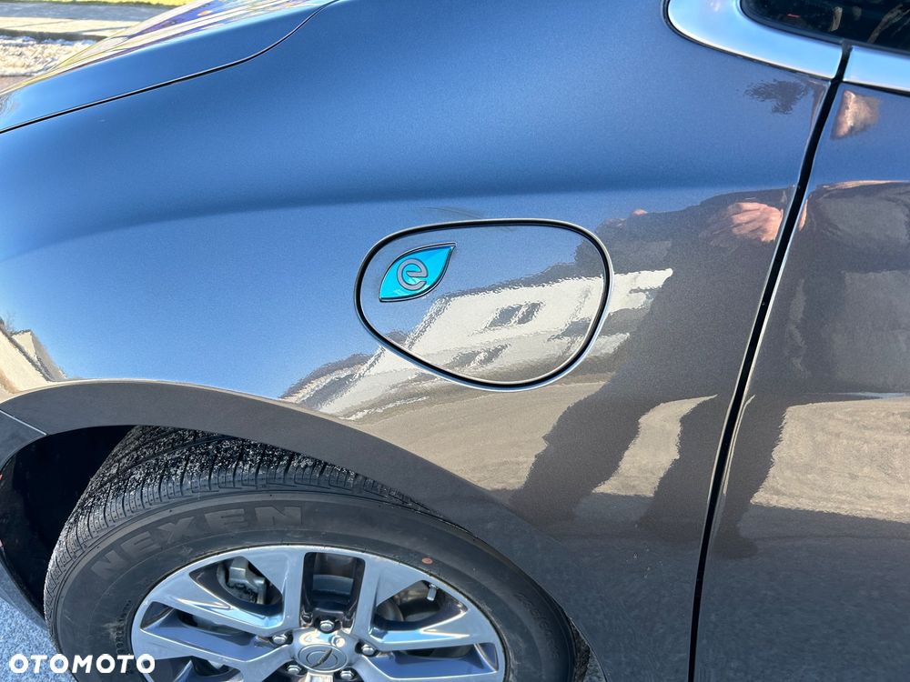 Chrysler Pacifica - 36