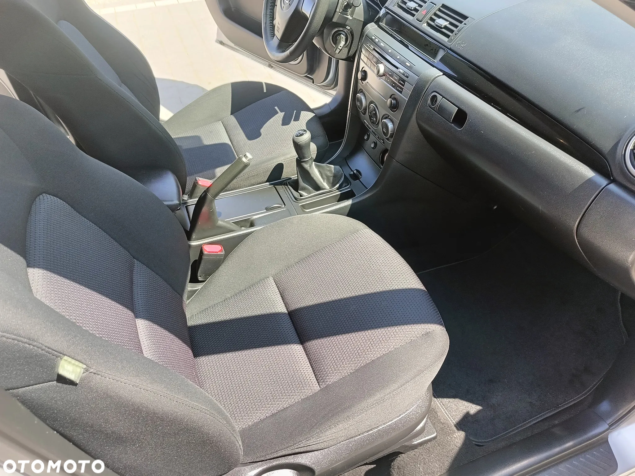 Mazda 3 1.6 CD Active + - 20