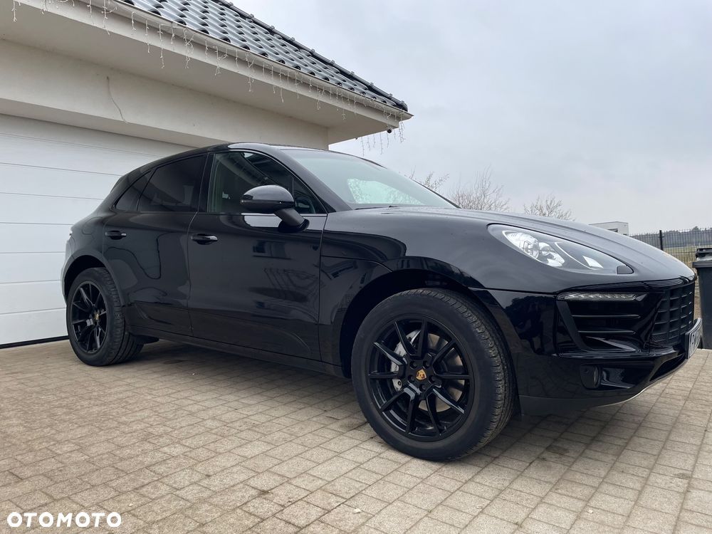 Porsche Macan - 1
