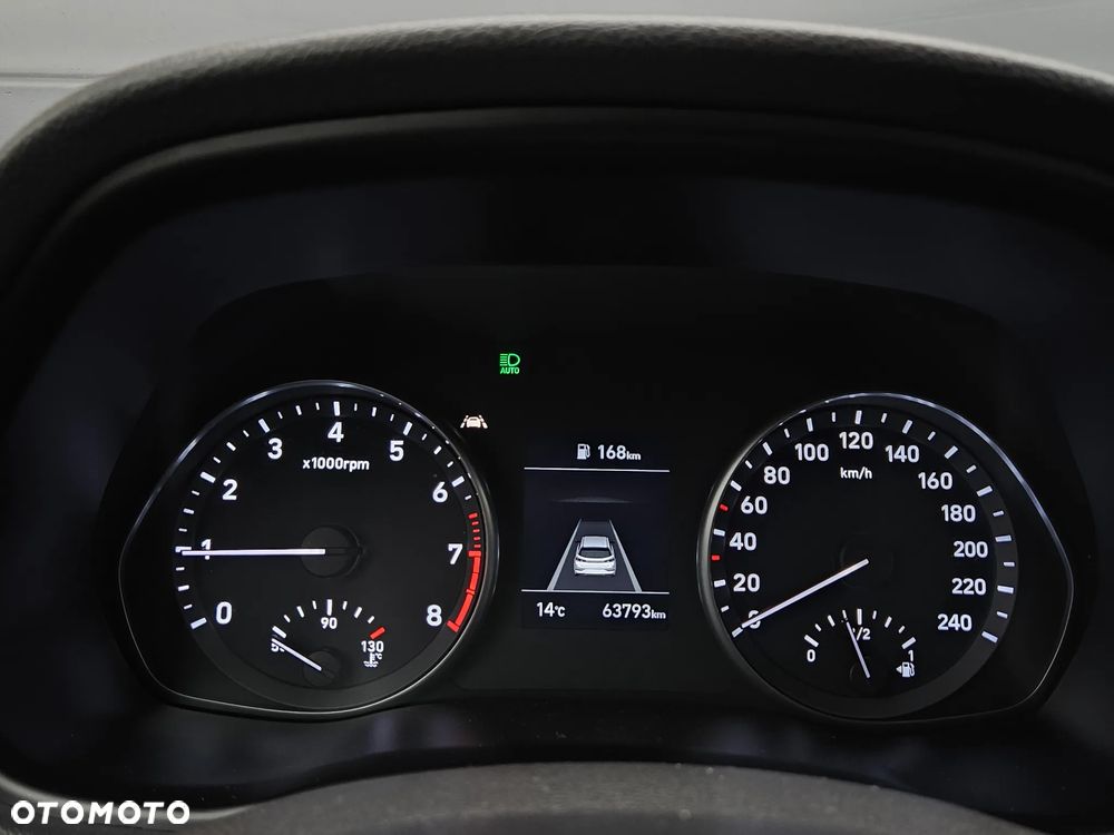 Hyundai i30 1.5 DPI Classic + - 11
