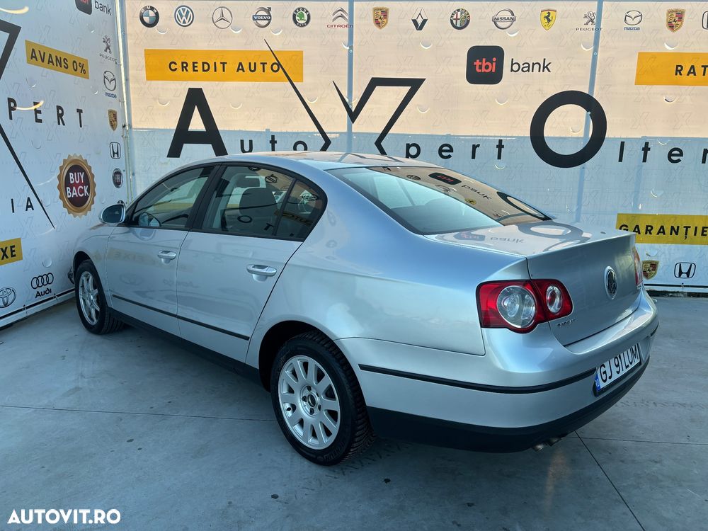 Volkswagen Passat 1.9 TDI Comfortline - 6