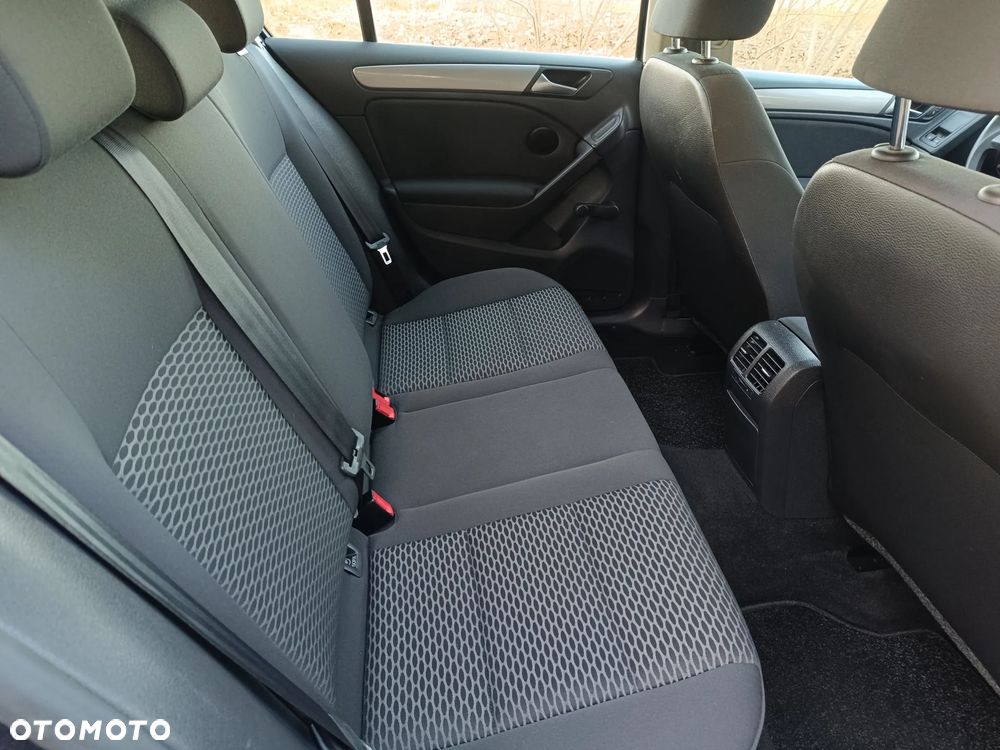 Volkswagen Golf 1.6 TDI BlueMot Comfortline - 21