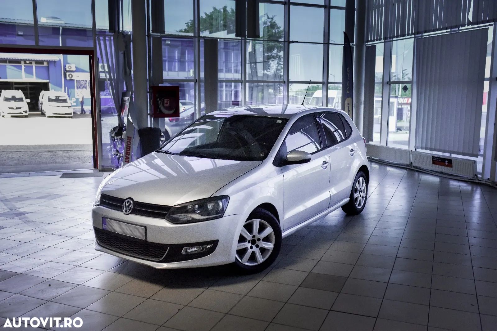Volkswagen Polo 1.4 Attractive Aut. - 1