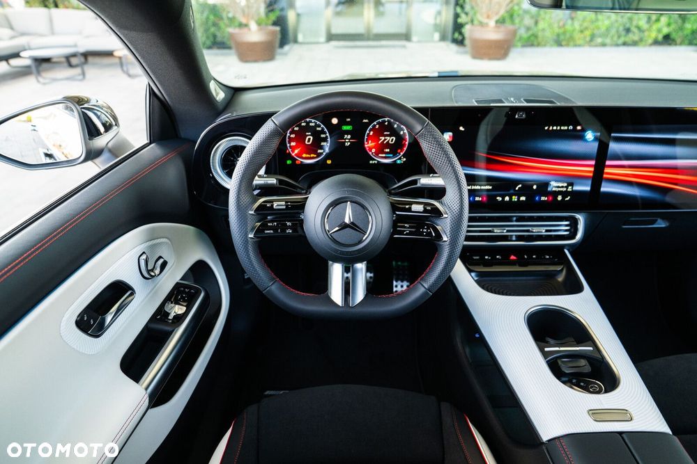Mercedes-Benz CLA 200 mHEV 8G-DCT - 13