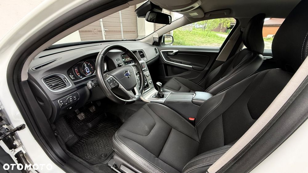 Volvo S60 D3 Linje Business - 10