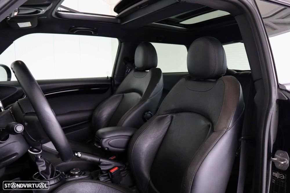 MINI 3 Portas Cooper D Auto - 12