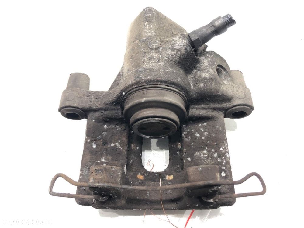 ZACISK LEWY TYŁ  VOLVO C30 (533) 2006 - 2013 1.6 D2 84 kW [115 KM] olej napędowy 2010 - 2012 - 3