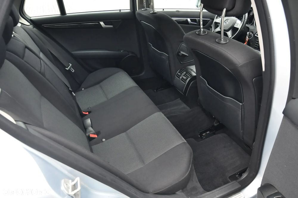 Mercedes-Benz Klasa C 200 CDI DPF (BlueEFFICIENCY) - 31