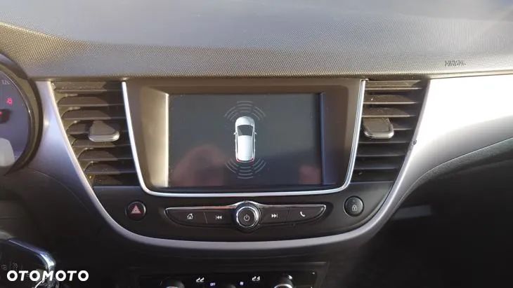 Opel Crossland X - 17