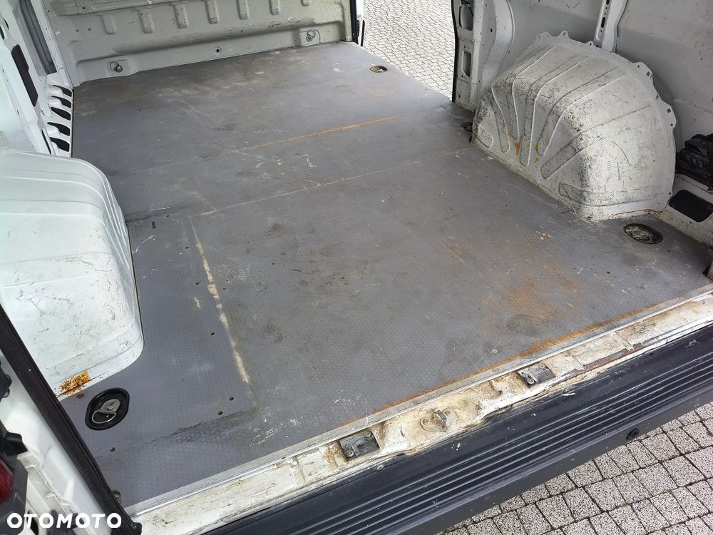 Citroën JUMPER PO LIFTINGU 2.2 HDI (130KM) 6-BIEGÓW (L2H1) LONG STAN IDEALNY KLIMA TEMPOMAT FULL OPCJA NIE MA RDZY SERWIS KM ! ! ! - 22