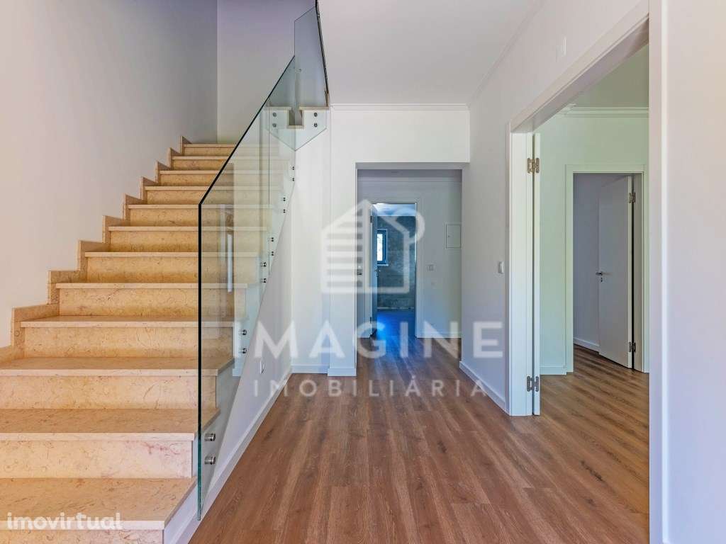 Moradia V4 para arrendar em Palmela, vista desafogada e excelente e... - Grande imagem: 4/35