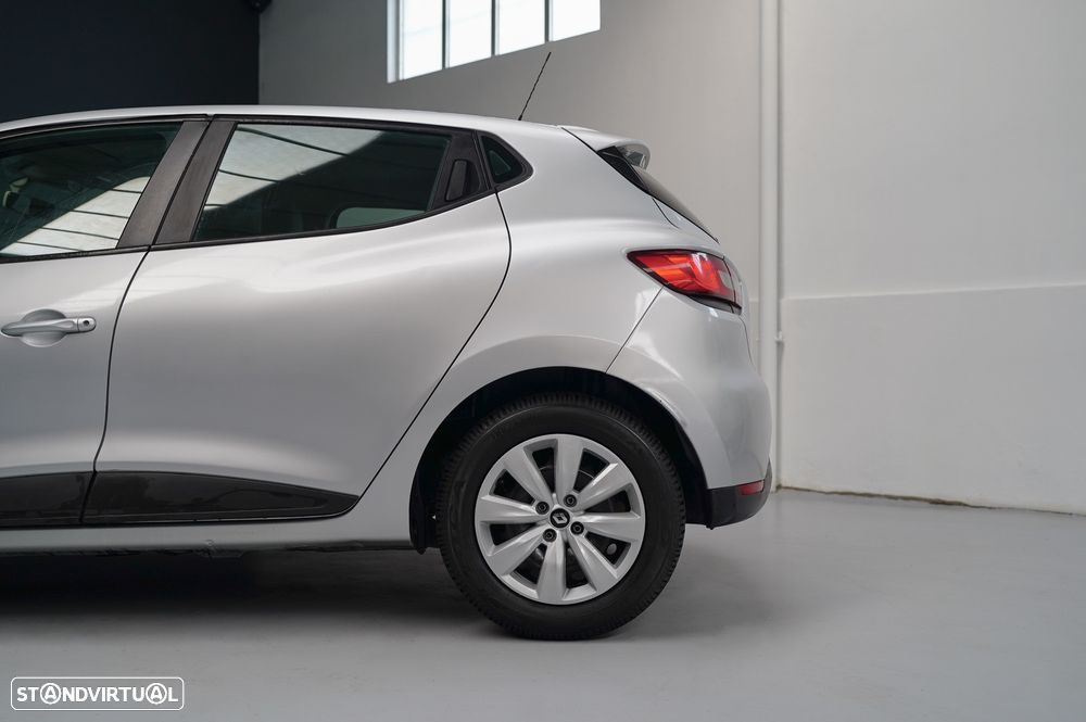 Renault Clio 1.5 dCi Confort - 23