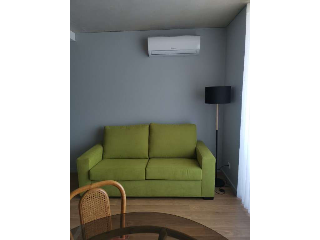 Apartamento T0+1 Arrendamento Aveiro > Glória e Vera Cruz - Grande imagem: 4/9