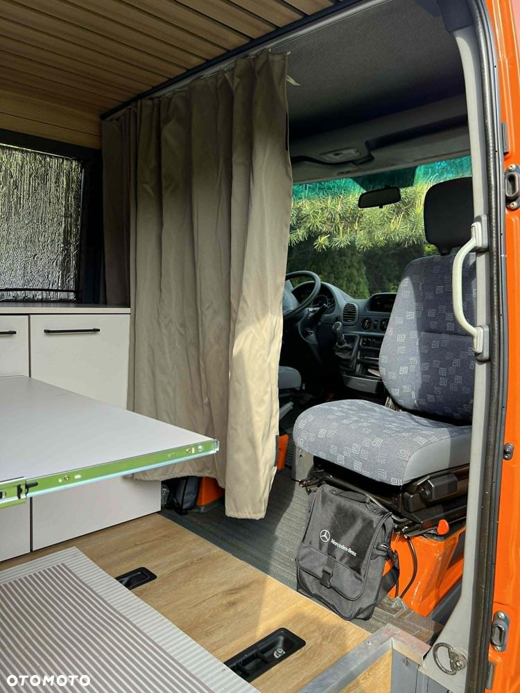 Mercedes-Benz Sprinter - 5