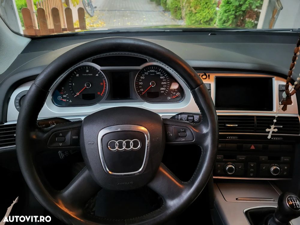 Audi A6 - 12