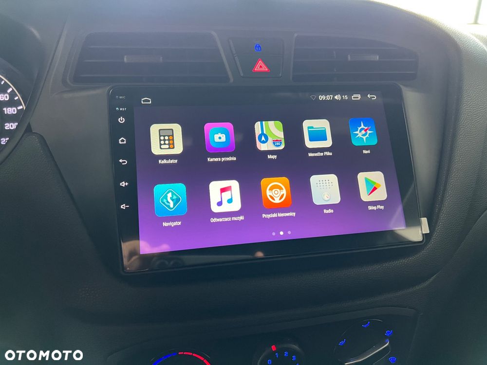 Hyundai i20 - 18
