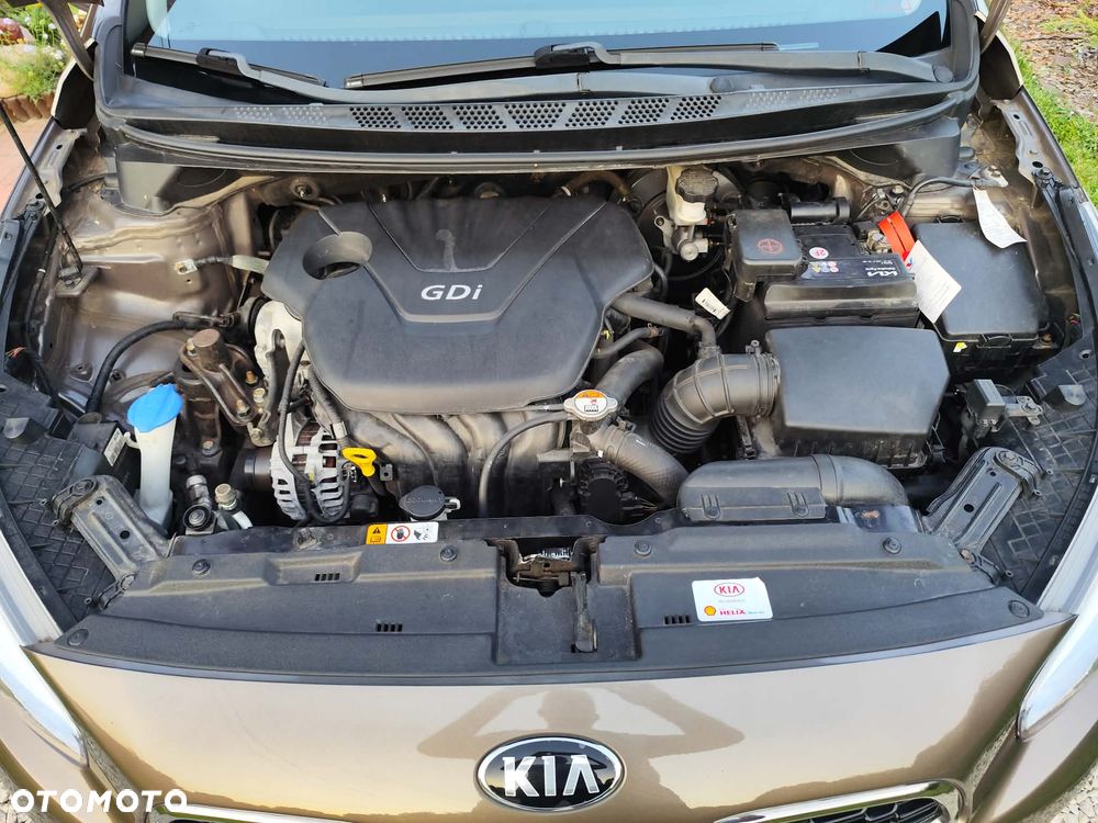 Kia Ceed - 36