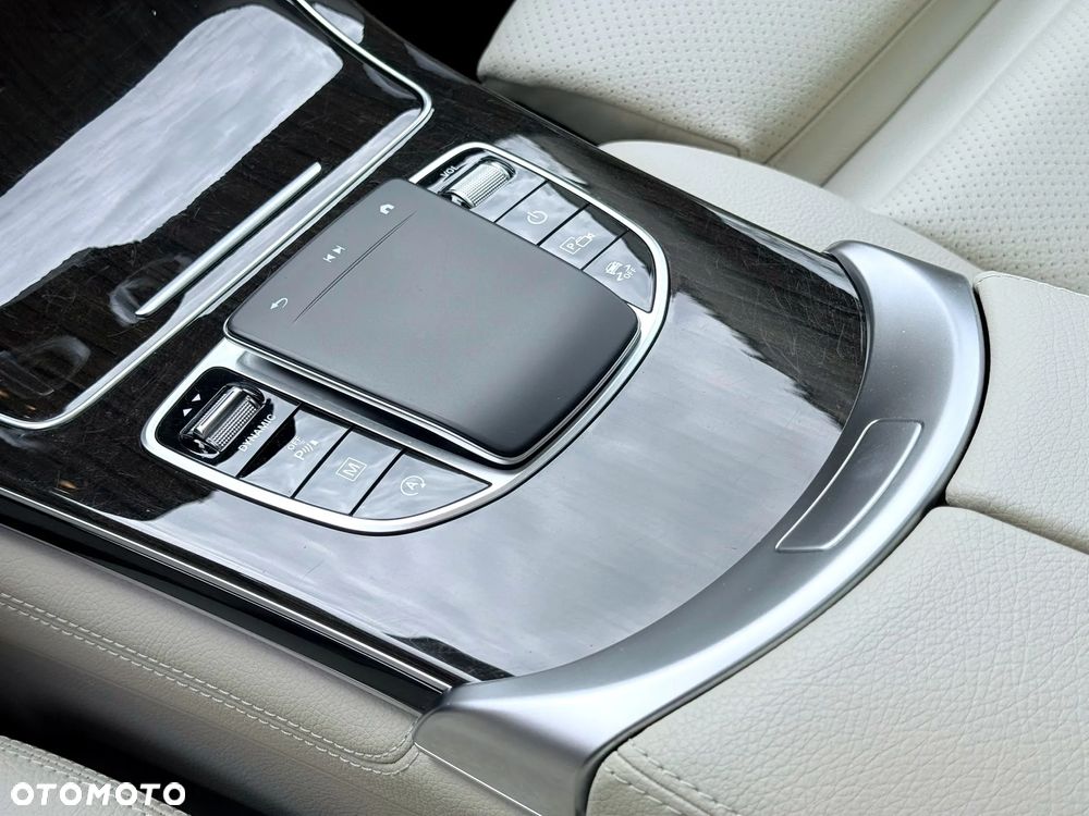 Mercedes-Benz GLC 200 4-Matic - 19