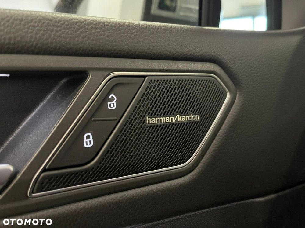 Volkswagen Tiguan 2.0 TDI SCR 4Mot Elegance DSG - 32