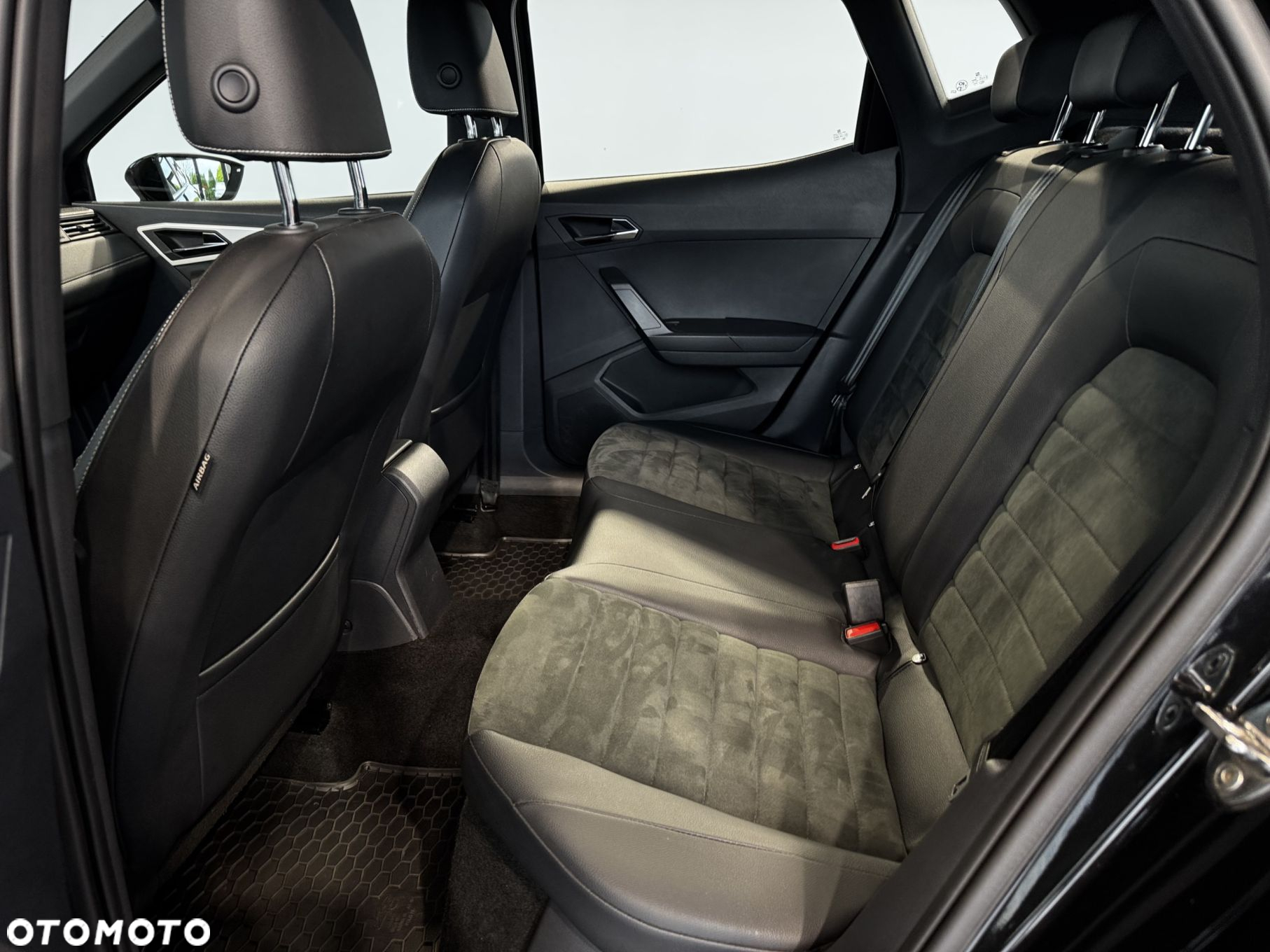 Seat Arona - 14