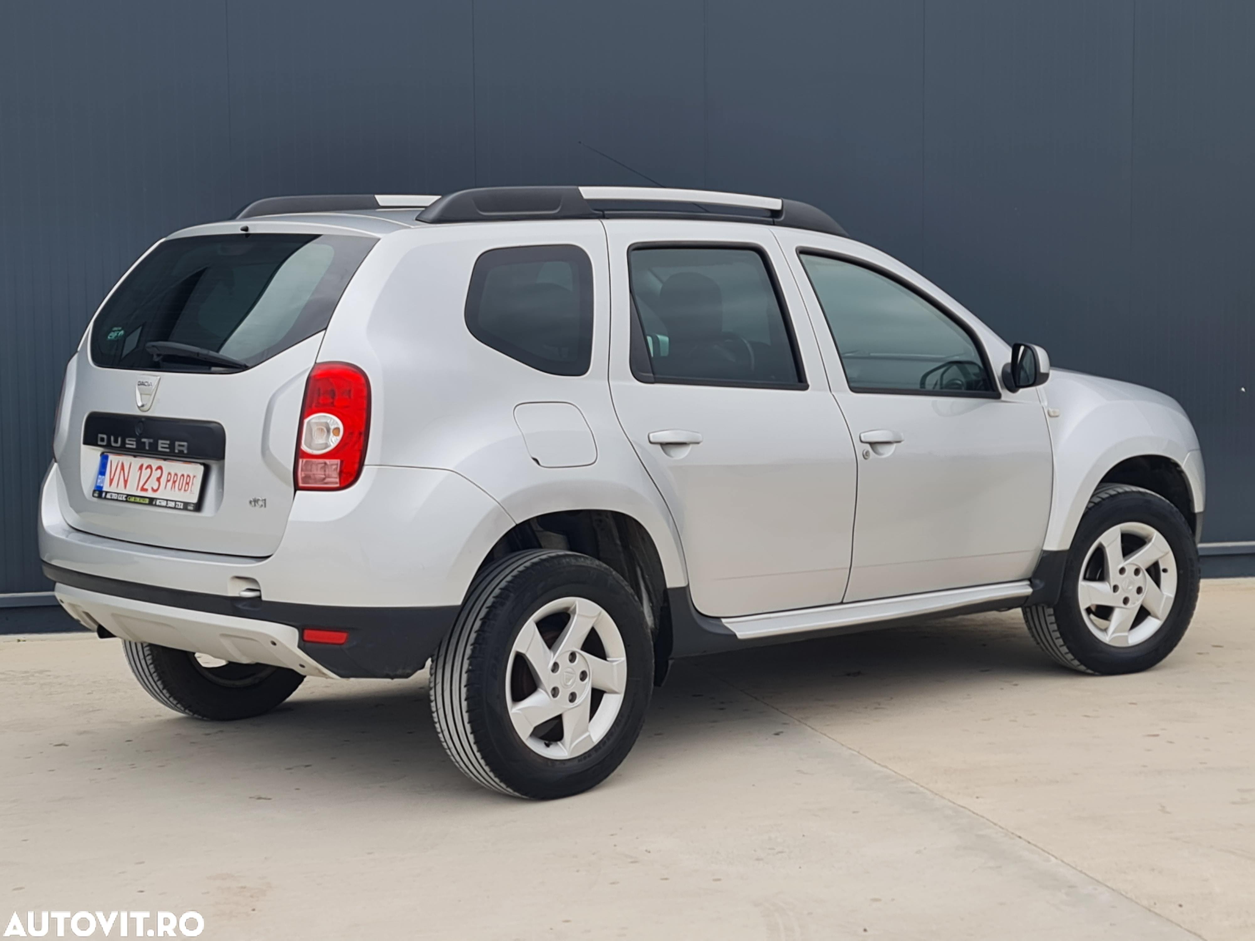 Dacia Duster 1.5 dCi 4x2 Laureate - 4