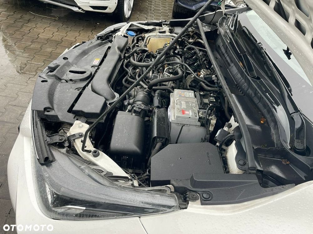 Toyota Corolla - 12