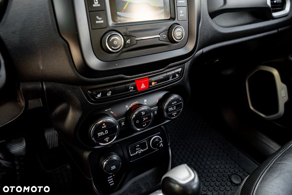 Jeep Renegade 1.4 MultiAir DSG Limited - 35
