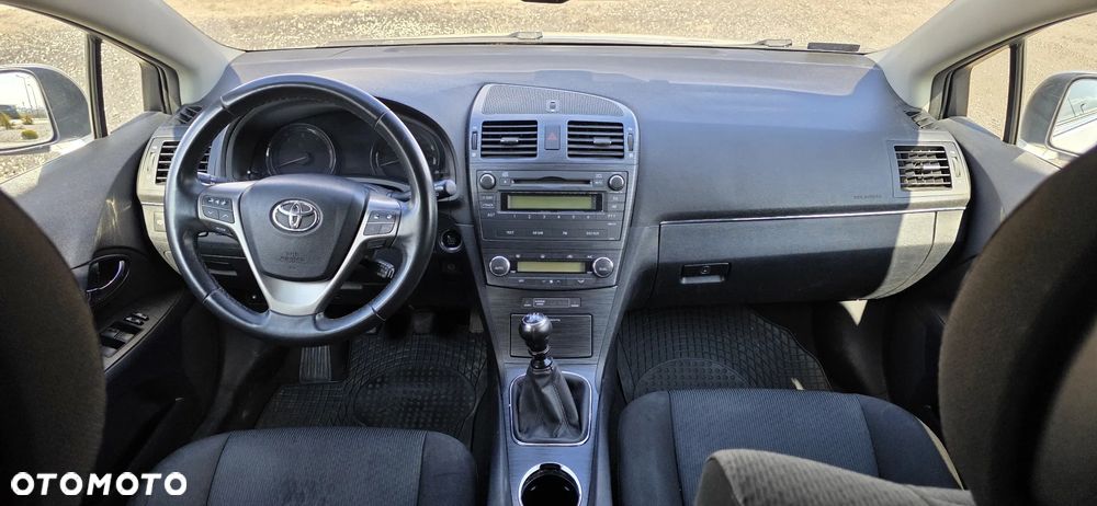 Toyota Avensis 2.0 D-4D Sol - 26