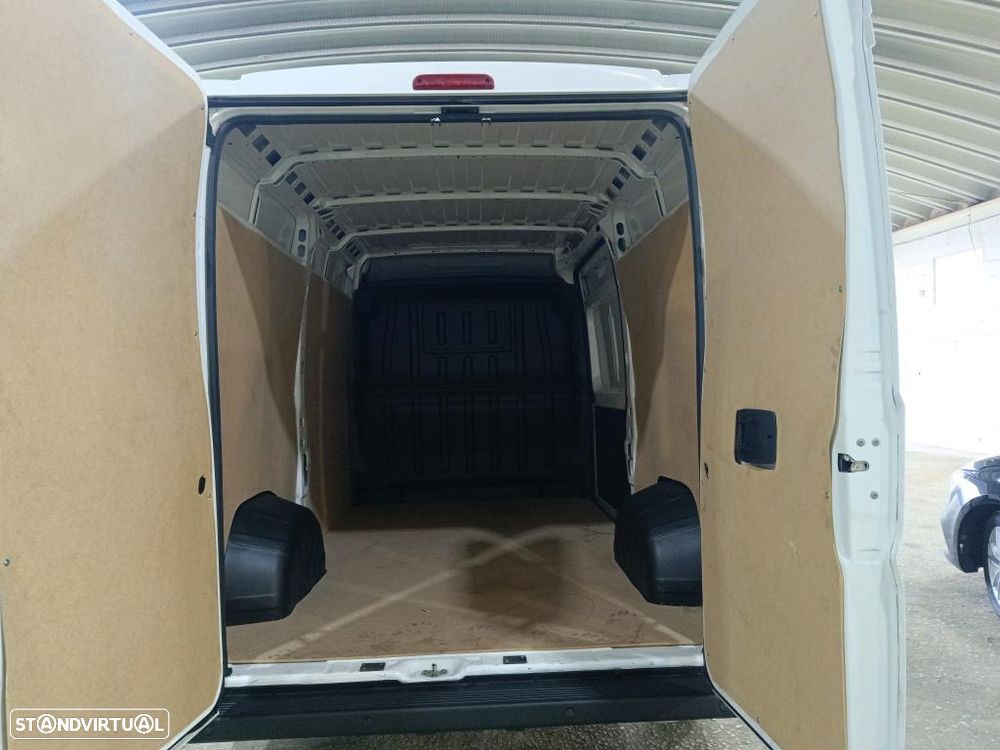 Peugeot BOXER 2.2 BlueHDi 335 L2H2 Premium - 8