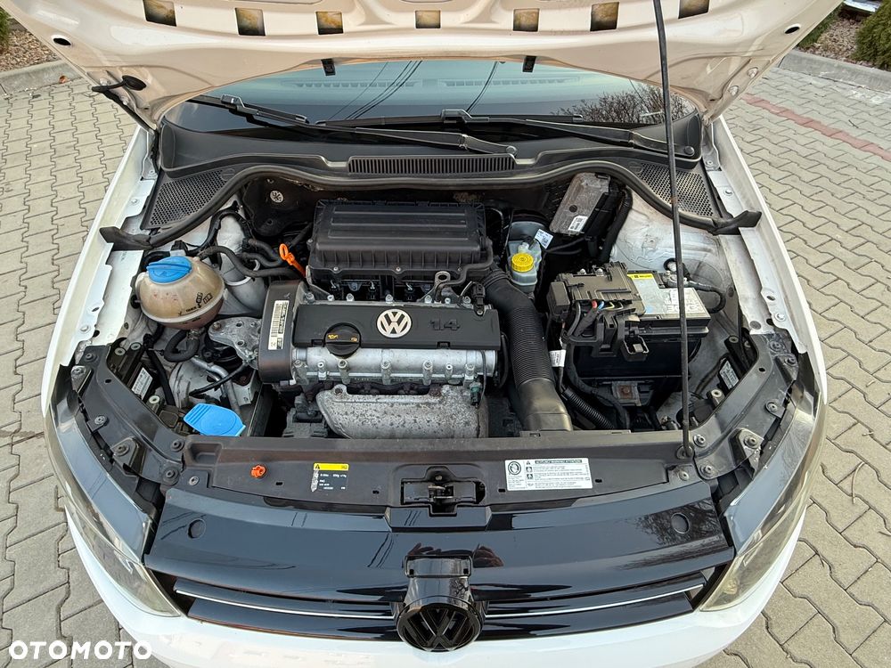 Volkswagen Polo 1.4 16V Trendline - 36