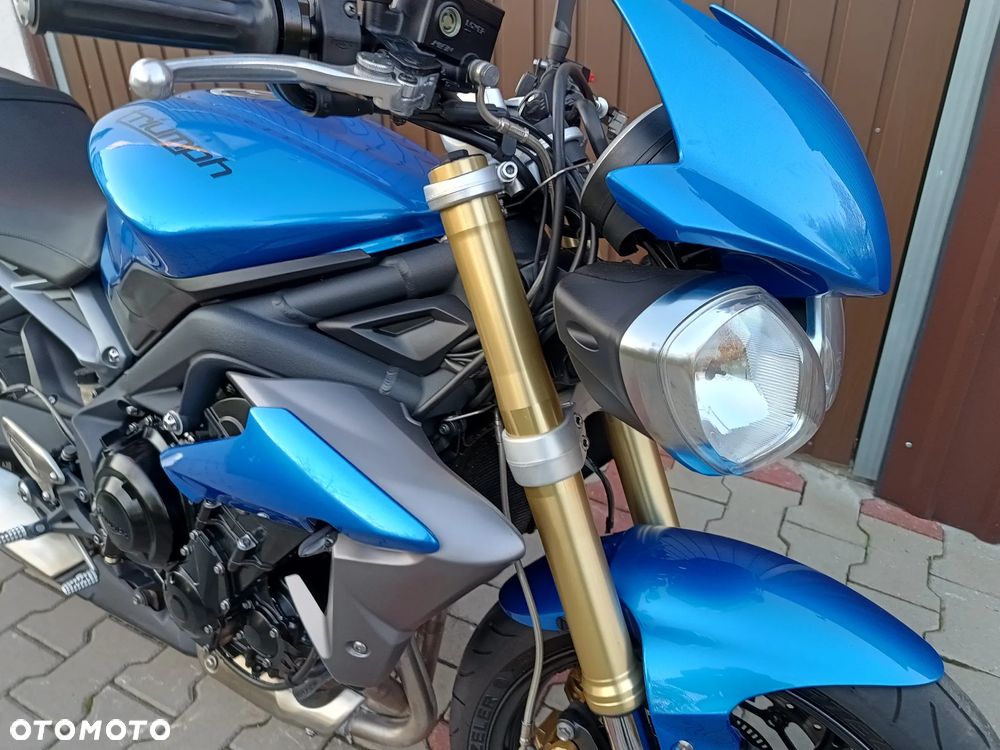 Triumph Street Triple - 9