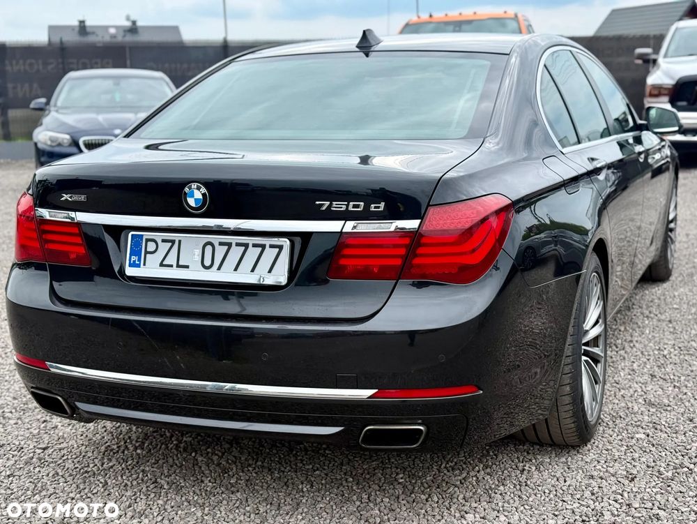 BMW Seria 7 750d xDrive - 11