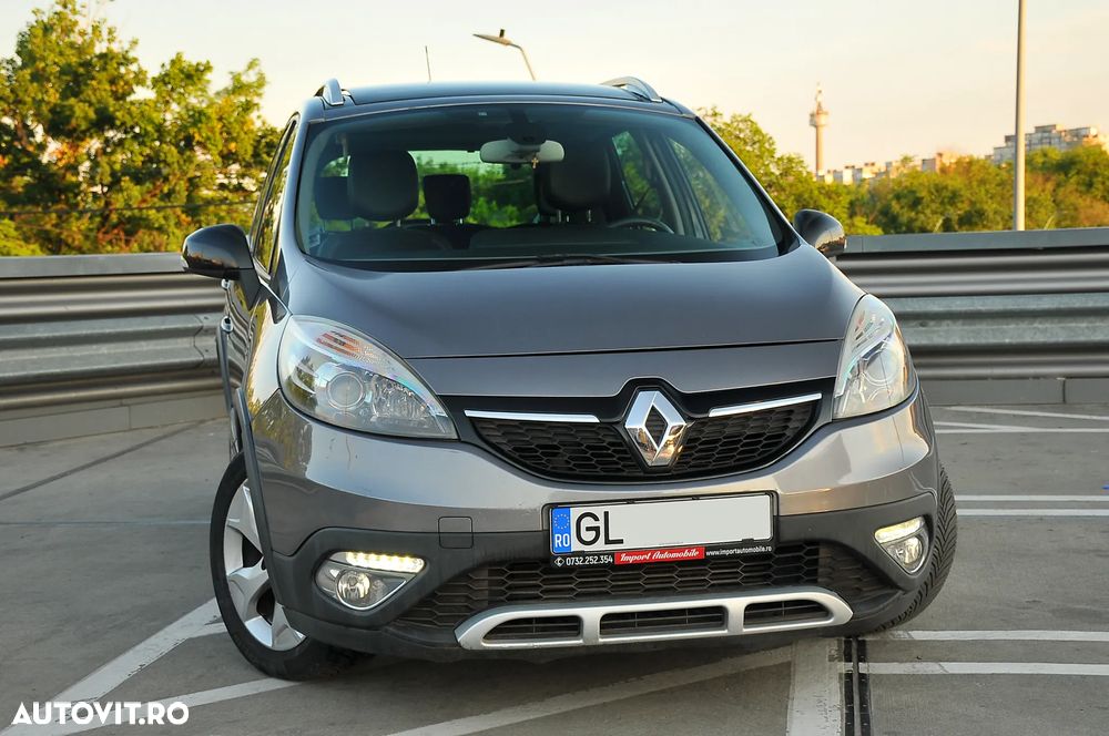 Renault Scenic - 8