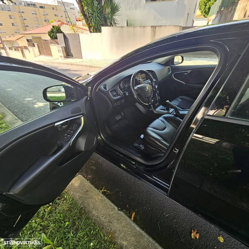 Volvo V40 1.6 D2 Kinetic Powershift Eco - 40