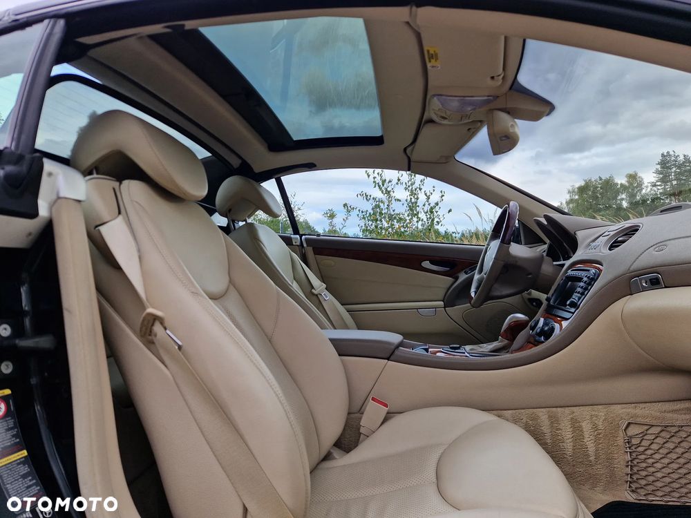 Mercedes-Benz SL - 33