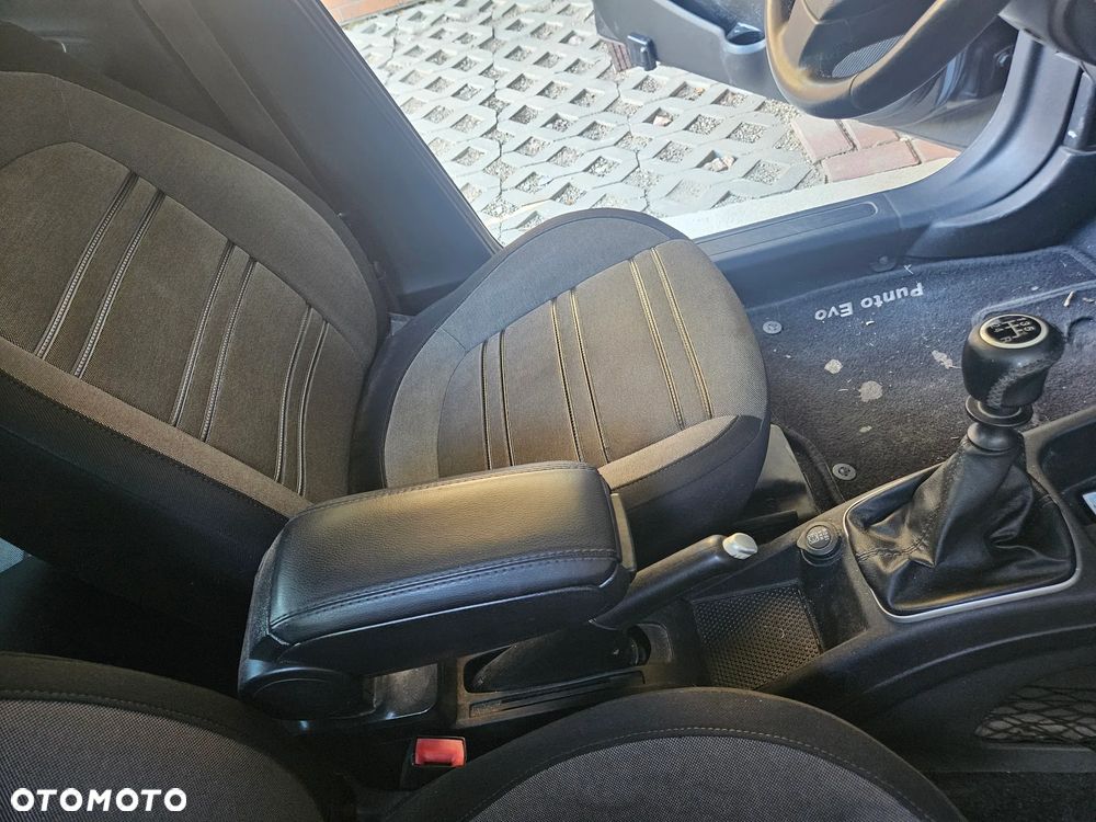 Fiat Punto Evo 1.4 8V Active - 11