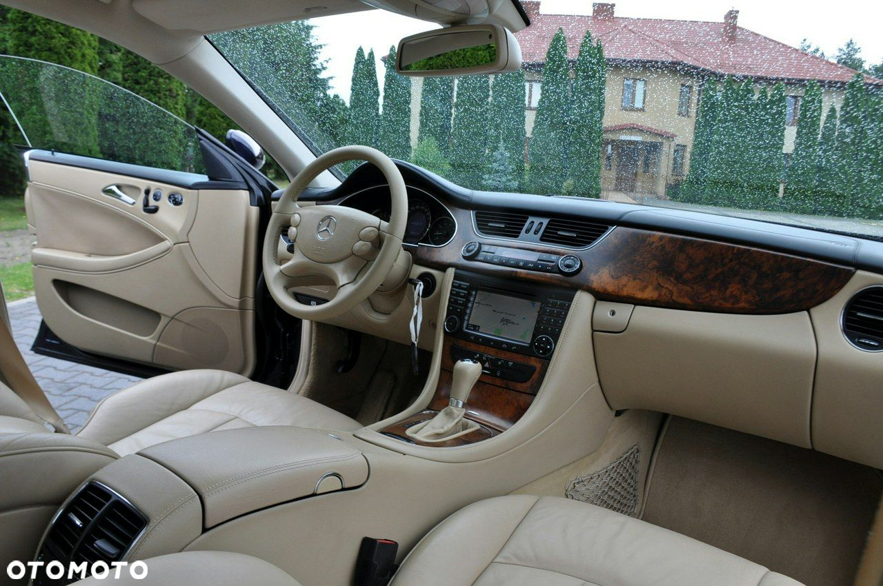 Mercedes-Benz CLS - 27