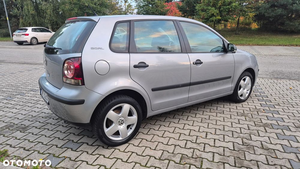 Volkswagen Polo - 4