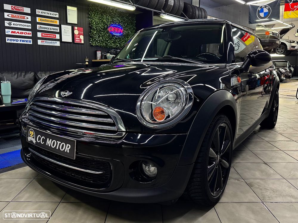 MINI 3 Portas Cooper D - 1
