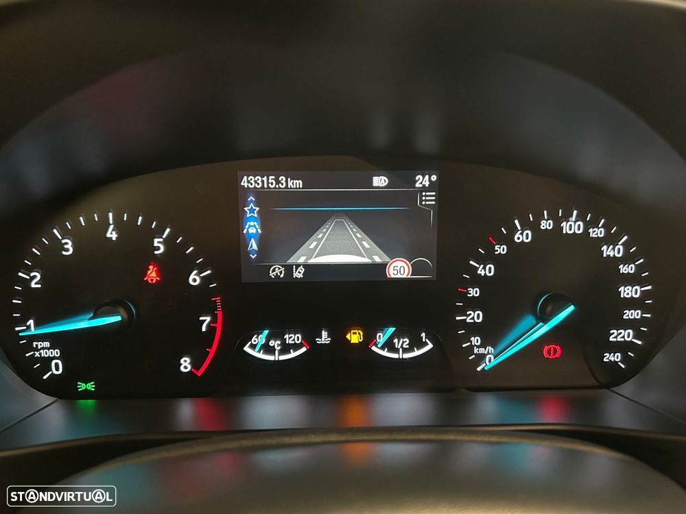 Ford Focus 1.0 EcoBoost MHEV ST-Line - 22