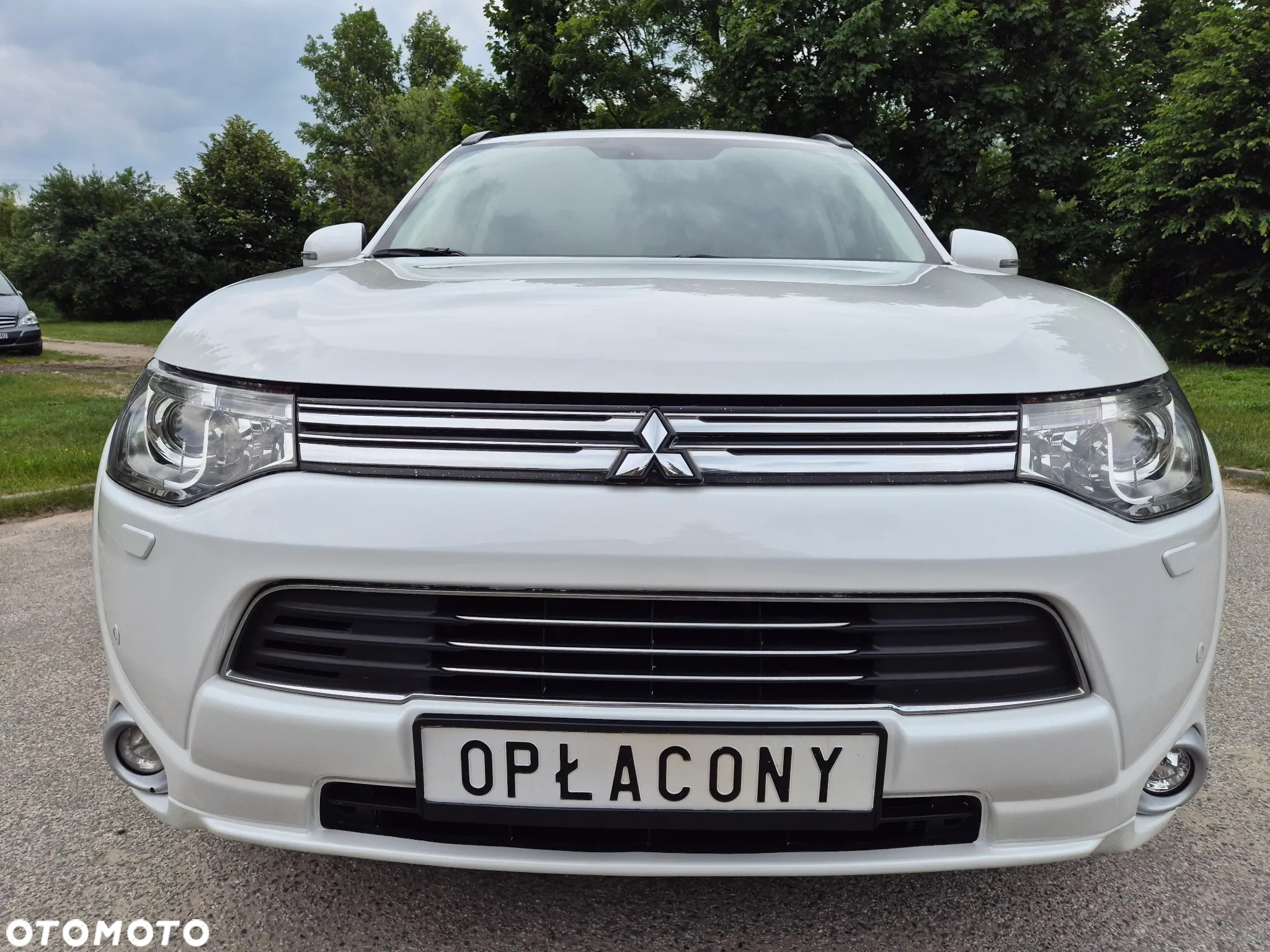 Mitsubishi Outlander 2.0 4WD Plug-In Hybrid - 13