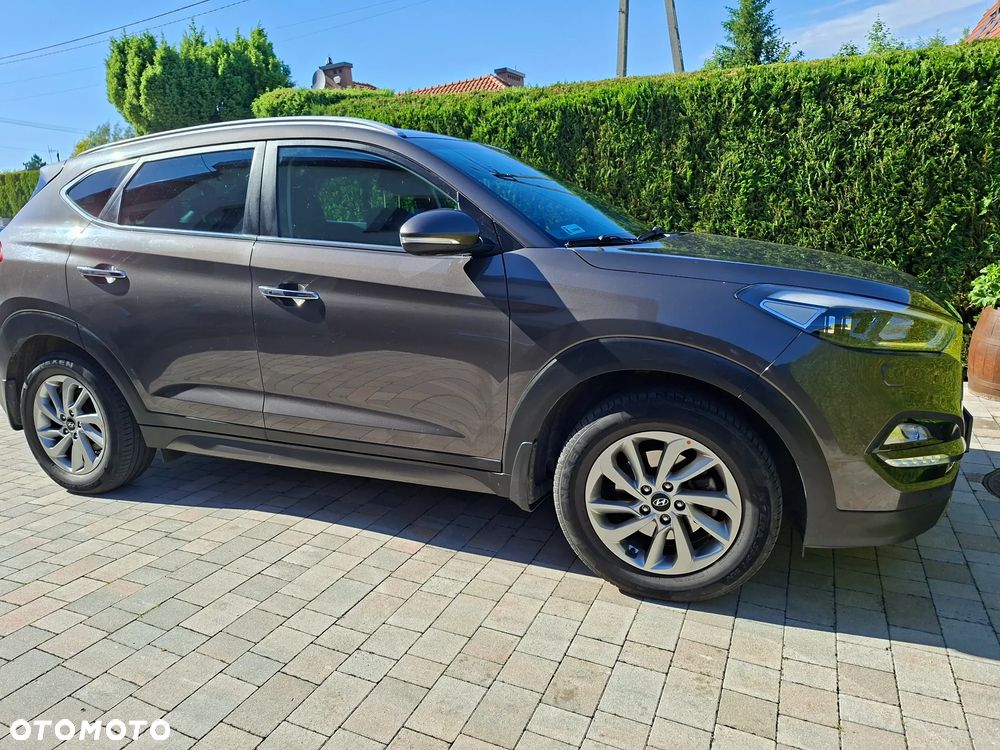 Hyundai Tucson 1.7 CRDI BlueDrive Style 2WD - 8