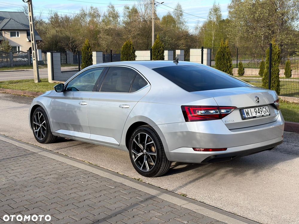 Skoda Superb 2.0 TDI Style DSG7 - 3