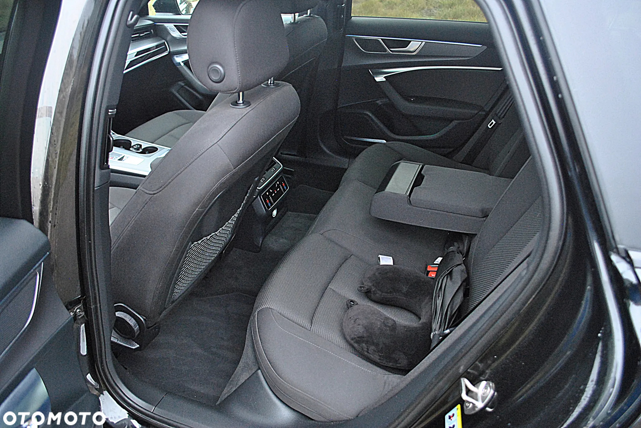 Audi A6 Avant 40 TDI quattro S tronic S line - 11